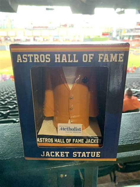 Houston Astros Replica HOF Jacket Statue SGA 8/4 Hall of Fame 